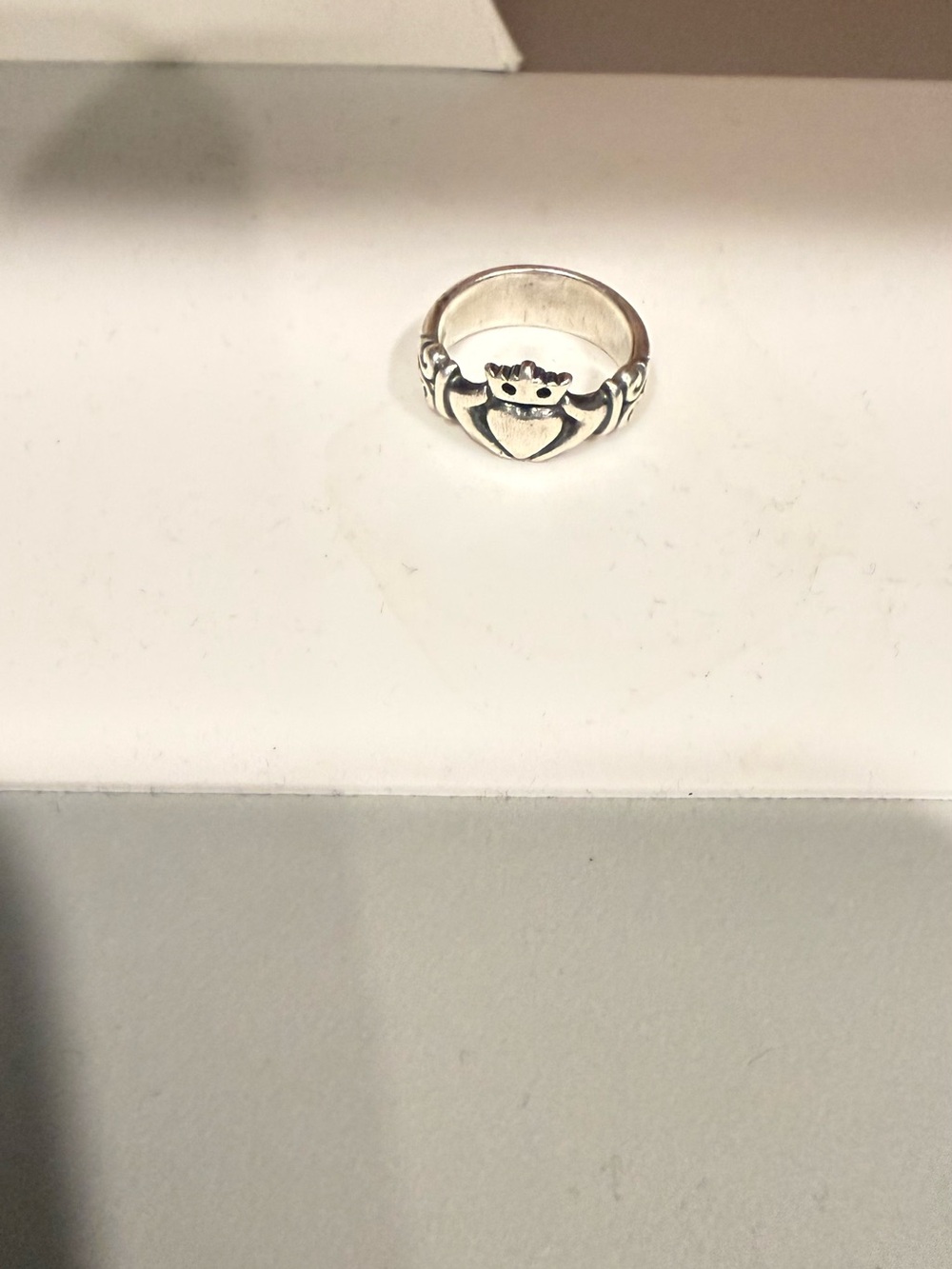 🔥 James Avery Retired Sterling Silver Claddagh Ring